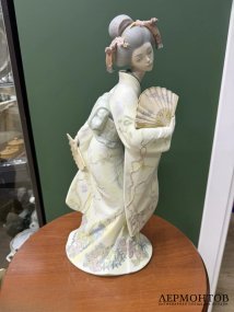 Скульптура «Японская элегантность». Фарфор грес, Lladro, скульптор José Puche, Испания, 2005–2006 годы
