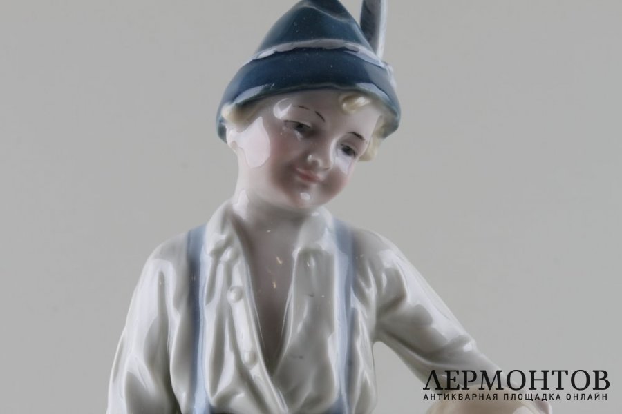 Статуэтка Дети с поросятами. Фарфор.  Galluba und Hofmann, Германия, 1920-е гг.