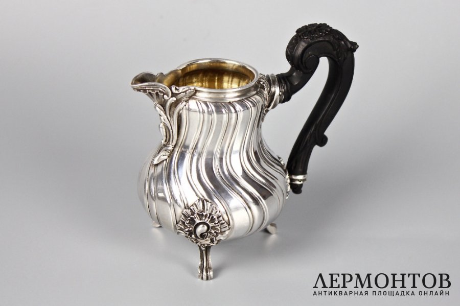 Чайный и кофейный сервиз в кофре. Bointaburet. Серебро 950 пробы. Франция, XIX в.
