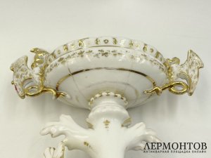 Статуэтка Восточная красавица. Россия, частный завод, 19 век. Фарфор, роспись.
