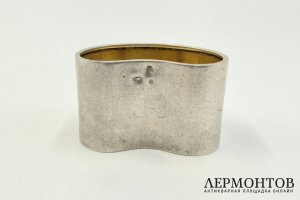 Кольцо для салфетки в стиле Модерн с цветами. Россия, 1900-е гг. Серебро 84 пробы.