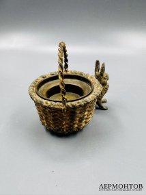 Статуэтка «Заяц с корзиной». Шпиатр, роспись, Австрия, конец 19 века