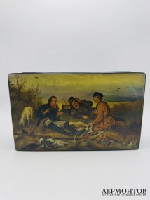 Лаковая шкатулка «Охотники на привале» по В. Перову. Папье-маше, роспись, Мстёра, художник Гурьянов, СССР, 1956 год