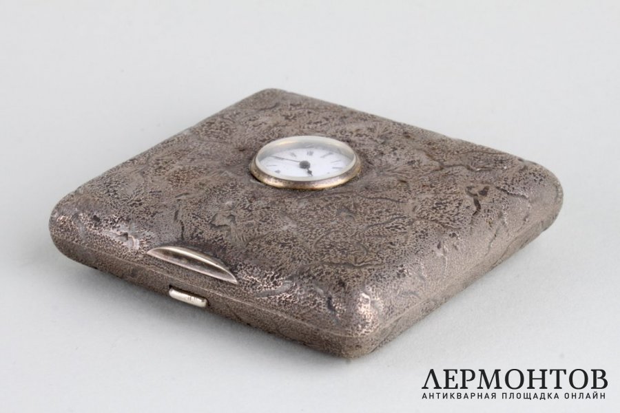 Портсигар Самородок с часами. Серебро 84 пробы. Российская империя, 1870-е гг.