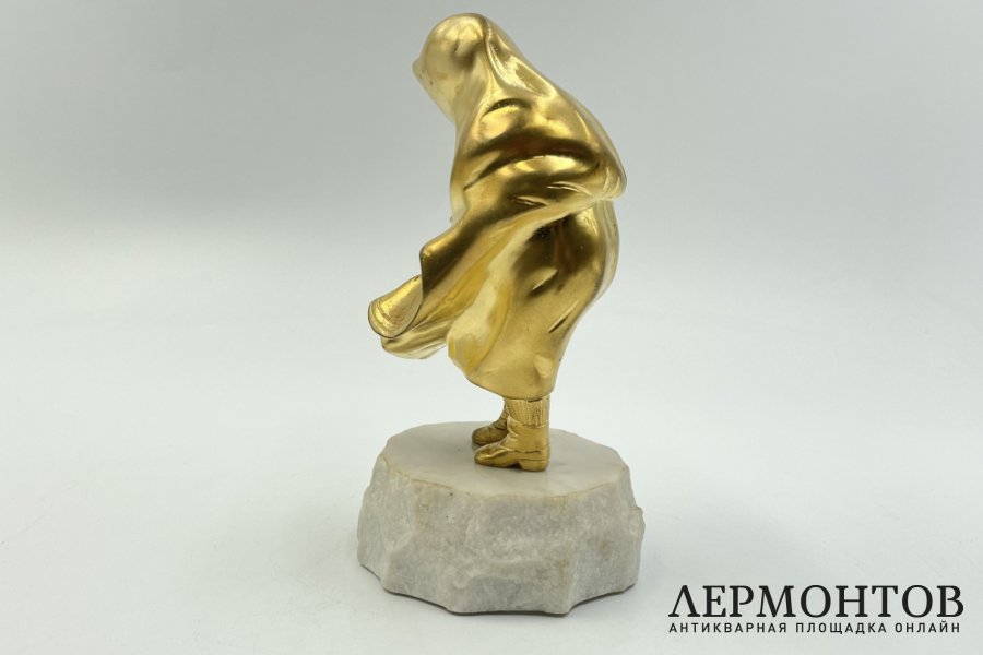 Антик. скульптура Ребенок на ветру.  Франция, 1910-1920 гг. Бронза, литье, золочение.