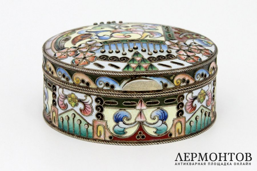 Шкатулка. Эмаль, серебро 84 пробы. Россия, Москва, 1908-1917.