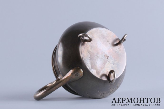 Чайный набор из сахарницы и сливочника. А. Фульд Серебро 84 пробы. Россия, XIX в.