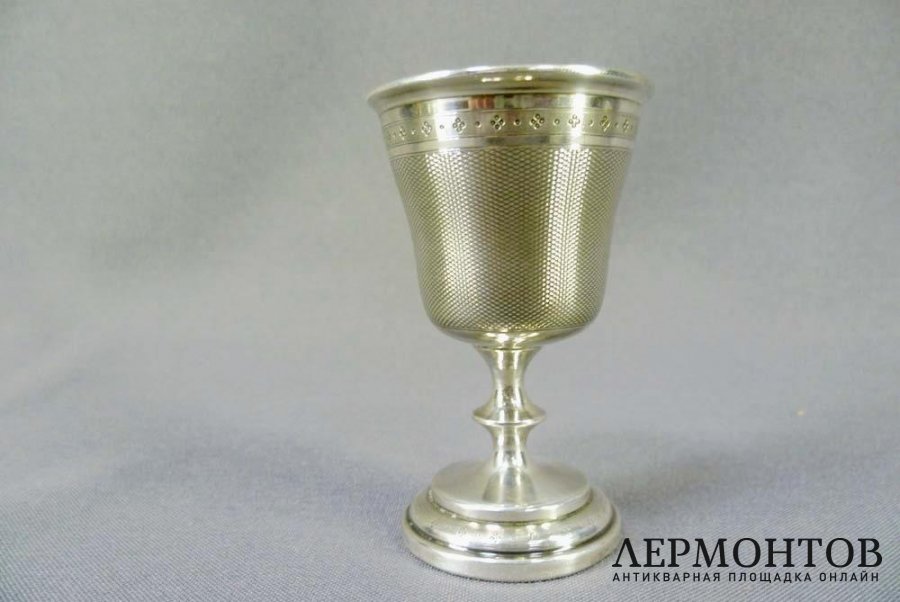 Рюмка. Серебро 950 пробы, золочение. Франция, Париж, XIX век.