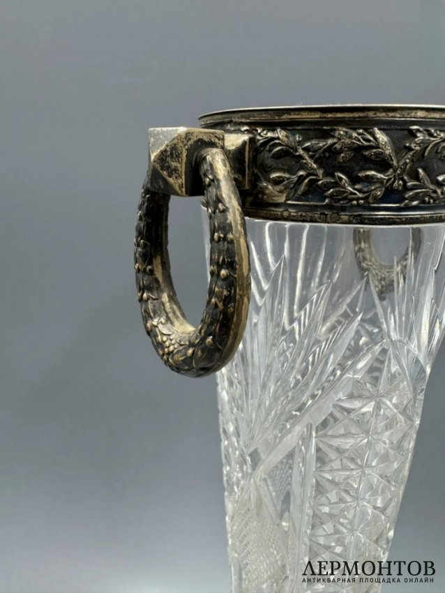 Ваза в стиле неоклассицизма. Серебро 84 пробы, хрусталь, Россия, 1908–1917 годы