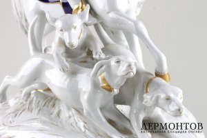 Статуэтка Охота. Фарфор. Royal Dux. Чехословакия. XX в.