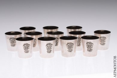 Набор стопок A. Tourquet. 12 шт. Серебро 950 пробы. Франция, XIX век.