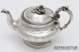 Чайный и кофейный сервиз. Д. Андреев. Серебро 84 пробы. Россия, середина XIX в.