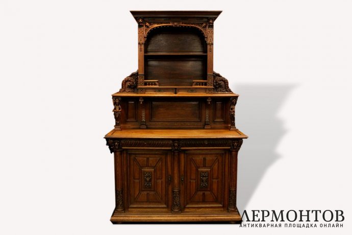 Шкаф-поставец в стиле Мехелен. Дуб, резьба. Фландрия, конец XIX-начало ХХ века