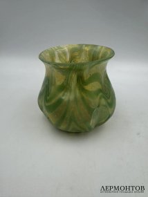 Ваза в стиле модерн фигурной формы. Радужное стекло, Loetz, Богемия, 1900-е годы