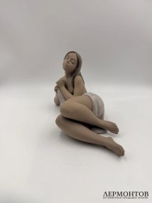 Статуэтка «Грация». Фарфор грес, Lladro, скульптор José Puche, Испания, 2000–2007 годы