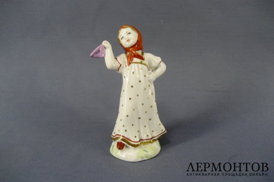 Юная плясунья. Фарфор. СССР, ЛФЗ, 50-е годы ХХ века.