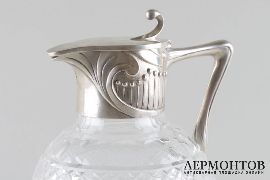 Графин в стиле Модерн. Россия, мастерская Грачева, 1899-1908 гг. Серебро 84 пробы.