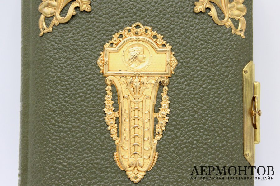 Альбом для фотографий в оригинальной коробке, модерн. Европа, начало ХХ века.