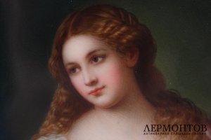 Пласт. Флора. Тициан. Фарфор, живопись. Конец XIX в.