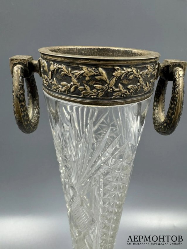 Ваза в стиле неоклассицизма. Серебро 84 пробы, хрусталь, Россия, 1908–1917 годы