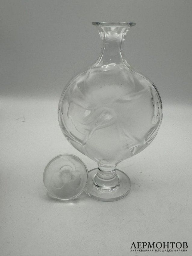 Флакон-штоф в виде цветка. Хрусталь, Lalique, Франция, 2-я половина 20 века