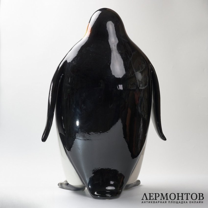 Статуэтка «Императорский пингвин». Керамика, Ceramiche Boxer, Италия, 1980–1990-е год
