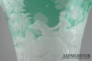 Вазы с охотничьими сюжетами конными всадниками. Чехословакия, Moser, перв. треть 20 в