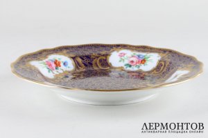 Тарелка обеденная из Кобальтового сервиза. ИФЗ, 1855-1881 годы.
