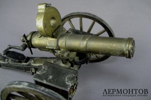 Модель пулемета Гатлинга. Бронза, дерево. Франция, XIX век.