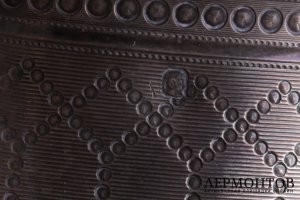 Чайник в неоклассическом стиле E. Hugo. Серебро 950 пробы. Франция, XIX век.