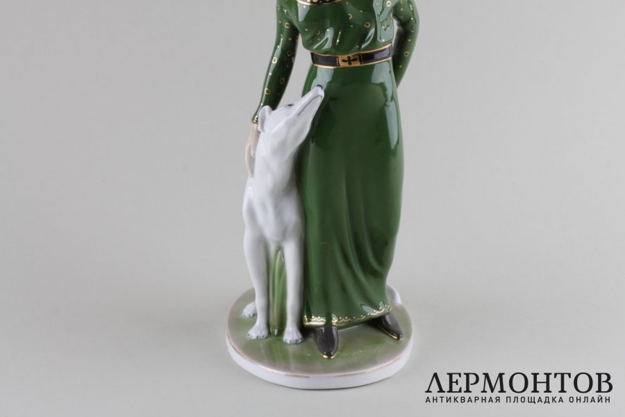 Статуэтка Дама с борзой. Фарфор.  Fraureuth, Германия, Carl Nacke, 1919-1926 гг.