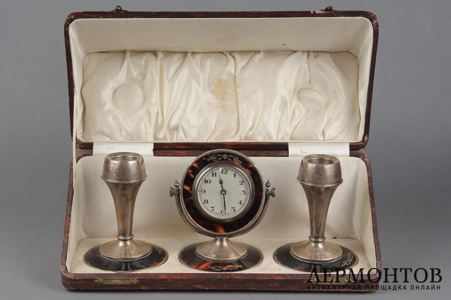 Подарочный набор -  часы и подсвечники. Англия, 1925 г. Серебро 925 пробы.