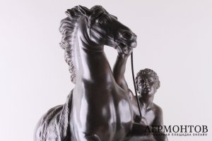 Конь с возничим. П.К. Клодт. Бронза. Российская империя, начало ХХ века.