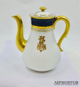 Кофейник. Фарфор, Товарищество Кузнецова, Россия, начало 20 века