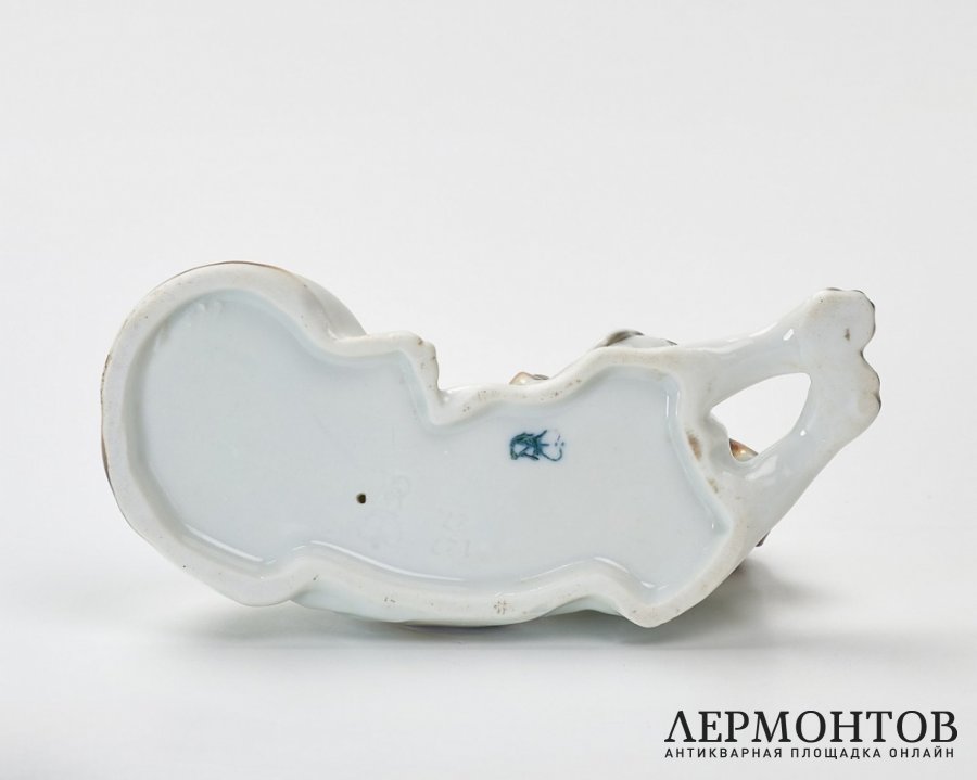 Статуэтка «Спаниель». Фарфор, Goebel, Германия, 1935–1949 годы
