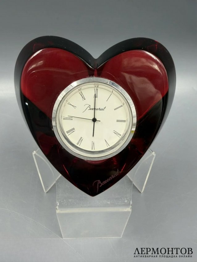 Настольные часы «Puffed Heart». Рубиновый хрусталь, Baccarat, Франция