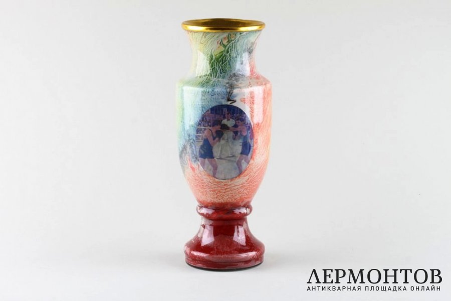 Кубок Ваза Бокс. СССР, 1950-1960-е гг. Стекло, латунь, полихромная печать.