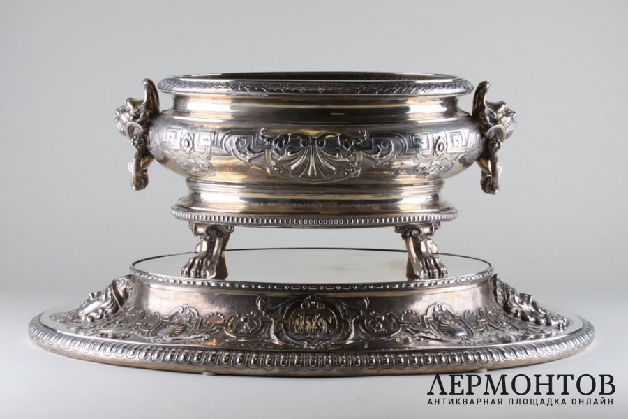 Ваза на подставке. Центрпис. Серебро 826 пробы. Michelsen. Дания.