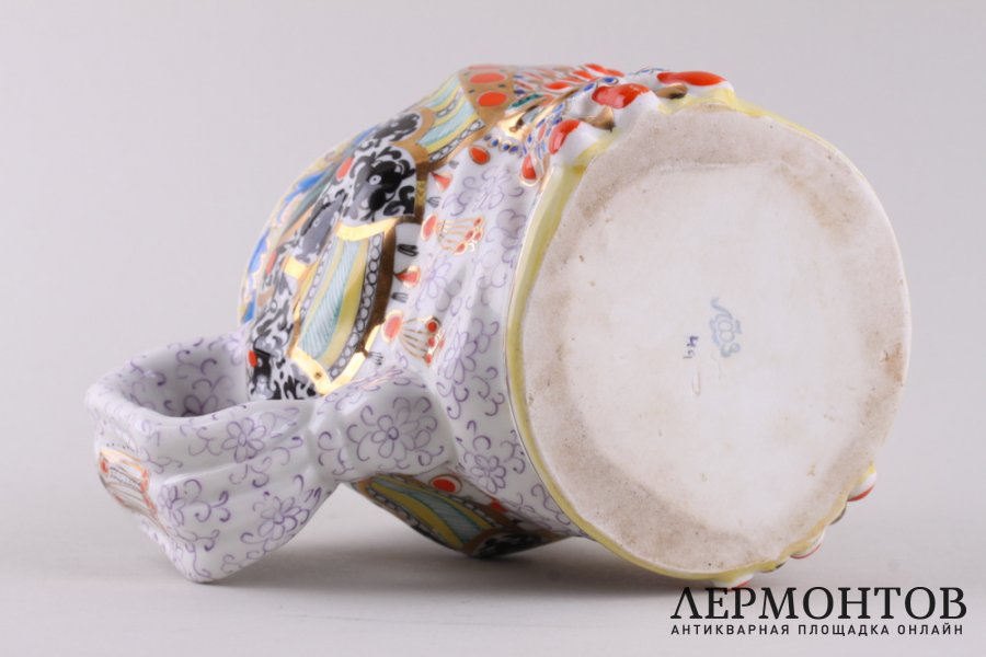 Кружка Молоко. СССР, ЛФЗ, автор модели Данько, 1960-е гг. Фарфор, роспись.