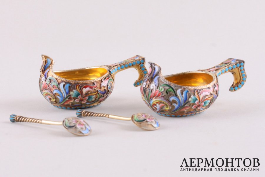 Парные ковши с ложками. Мария Семенова. Серебро 84 пробы, эмаль. Россия, до 1908 г.