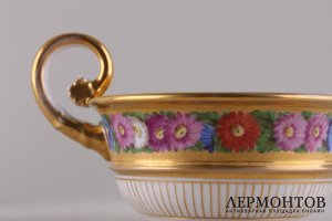 Чайная пара с цветочным фризом. Россия, ИФЗ, третья четверть 19 в.