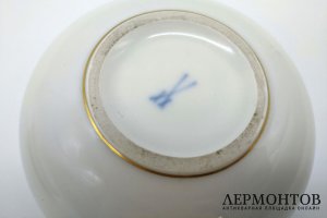 Шкатулка с галантной сценой. Фарфор, ручная роспись. Германия, Мейсен, 1930-40е гг.