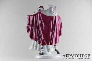 Статуэтка Карнавал. Фарфор. Royal Dux, Чехословакия. Вторая пол. XX в.