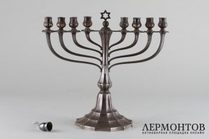 Ханукальный подсвечник в стиле ар-деко. Серебро 925 пробы. Западная Европа.