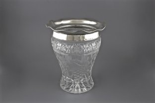Ваза для цветов. Хрусталь, серебро 800 пробы. Австрия, Вена, 1930-е гг.