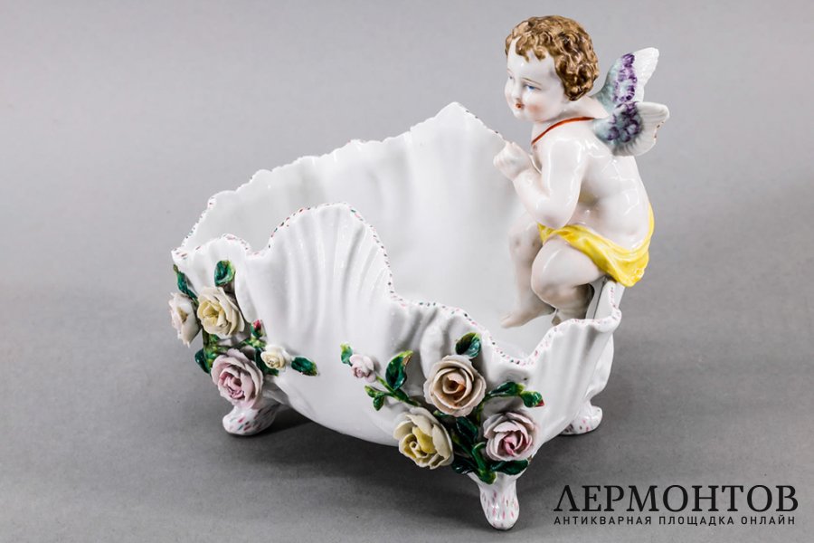 Ваза, конфетница Амур. Фарфор, роспись. Германия, 1930-60е гг.