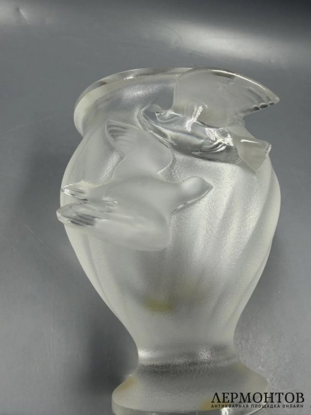 Ваза «Rosine» с двумя голубями. Хрусталь, Lalique, Франция