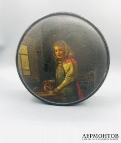 Шкатулка «Девочка с кувшином». Папье-маше, роспись, лак, мастерская Вишняковых, Россия, конец 19 века