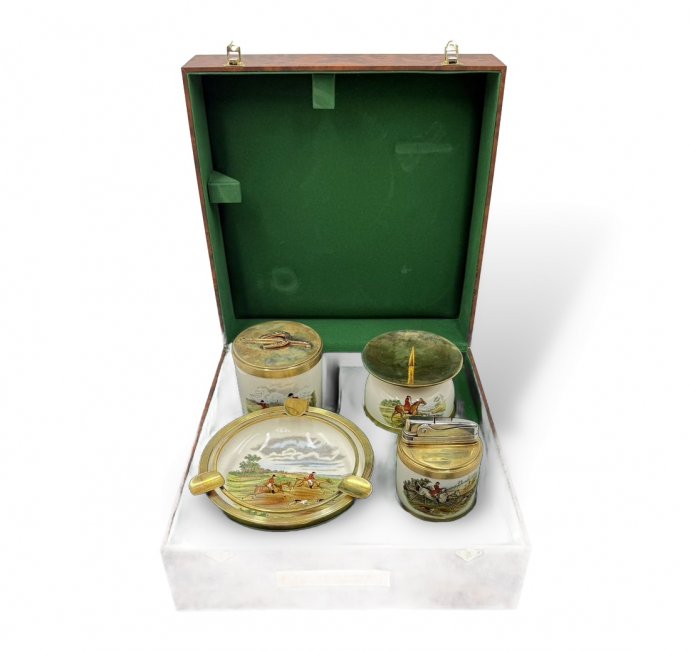 Набор для курения Охота. Англия, 1950-е гг. Фарфор, серебро 925 пр, золото 585 пр.