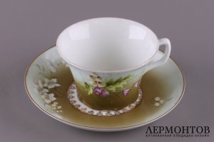 Чайная пара с изображением колокольчиков. Россия, завод Гарднера, XIX в.